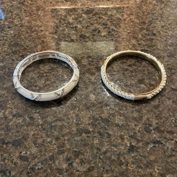 2 White Bangles - Picture 2 of 5